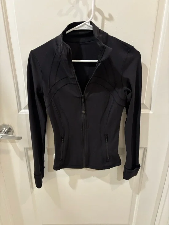 Lululemon Define Jacket - Picture 2 of 3